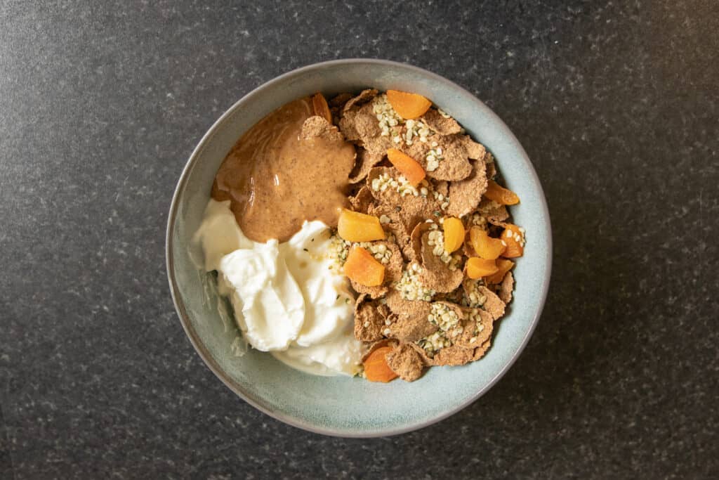hp bran flakes and greek yoghurt - Article 1